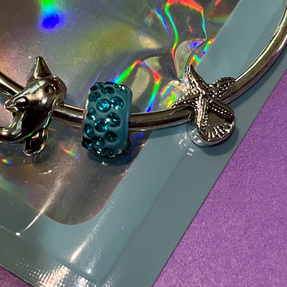 Under the sea bangle - Picture 2 of 4
